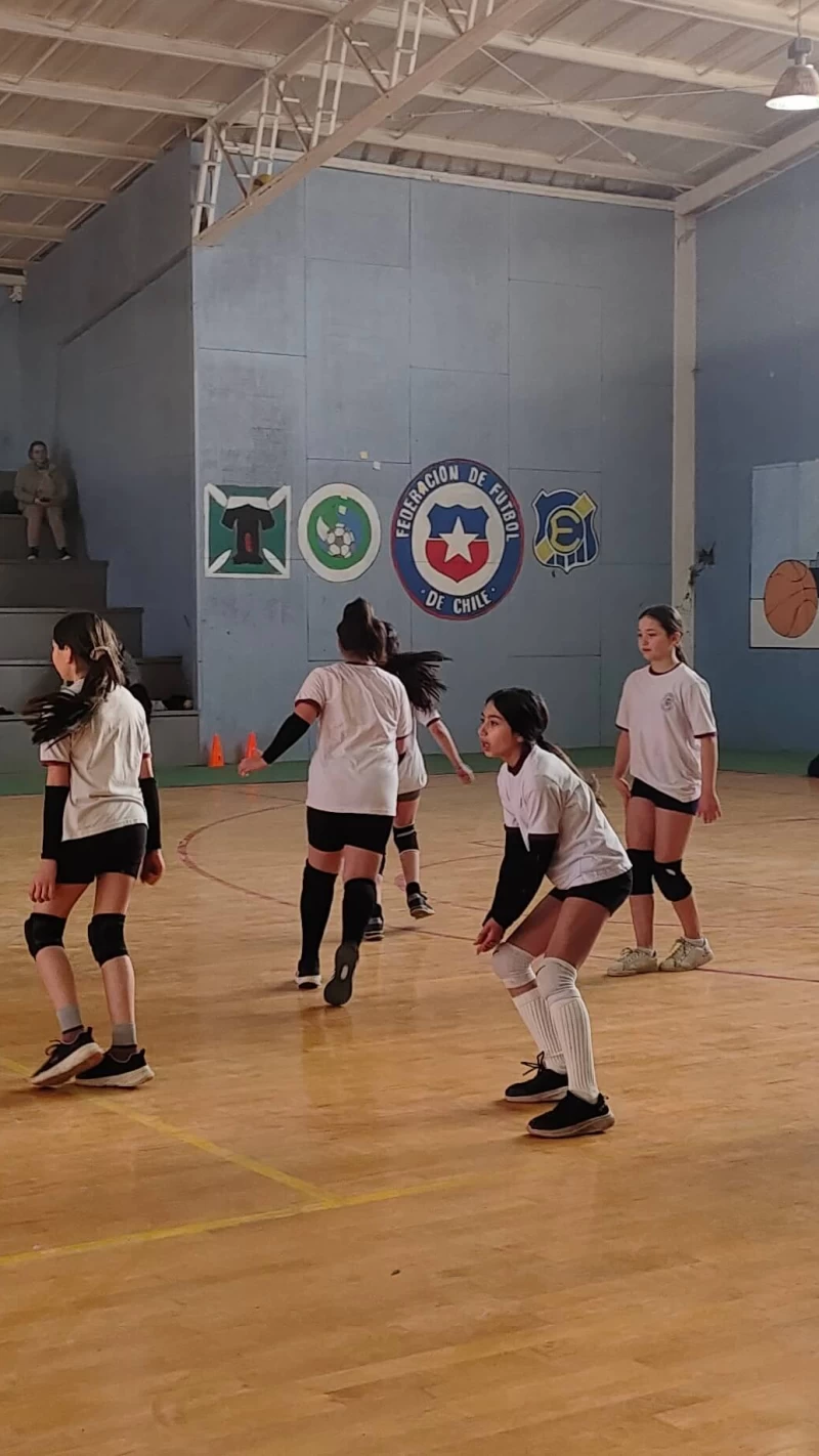¡Gran encuentro deportivo de nuestra Selección Mini de Voleibol Damas!