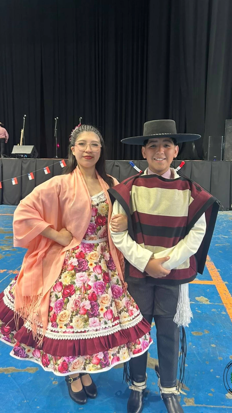 Nuestros estudiantes nos representaron en el Encuentro Comunal de Cueca Escolar 2026