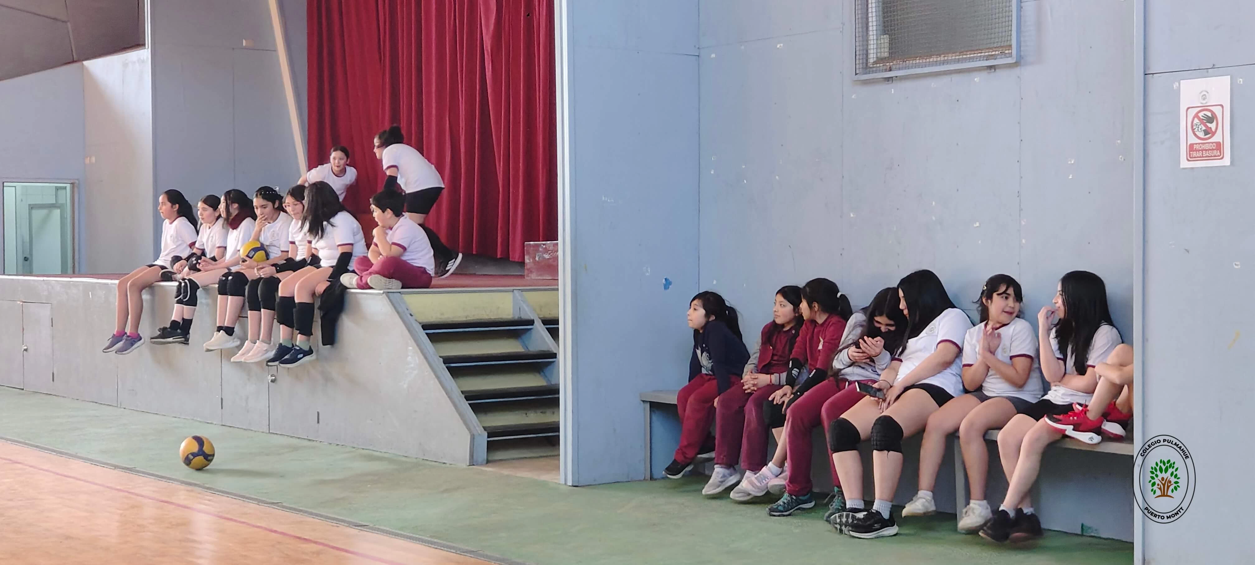 Imagen de la noticia: ¡Gran encuentro deportivo de nuestra Selección Mini de Voleibol Damas!