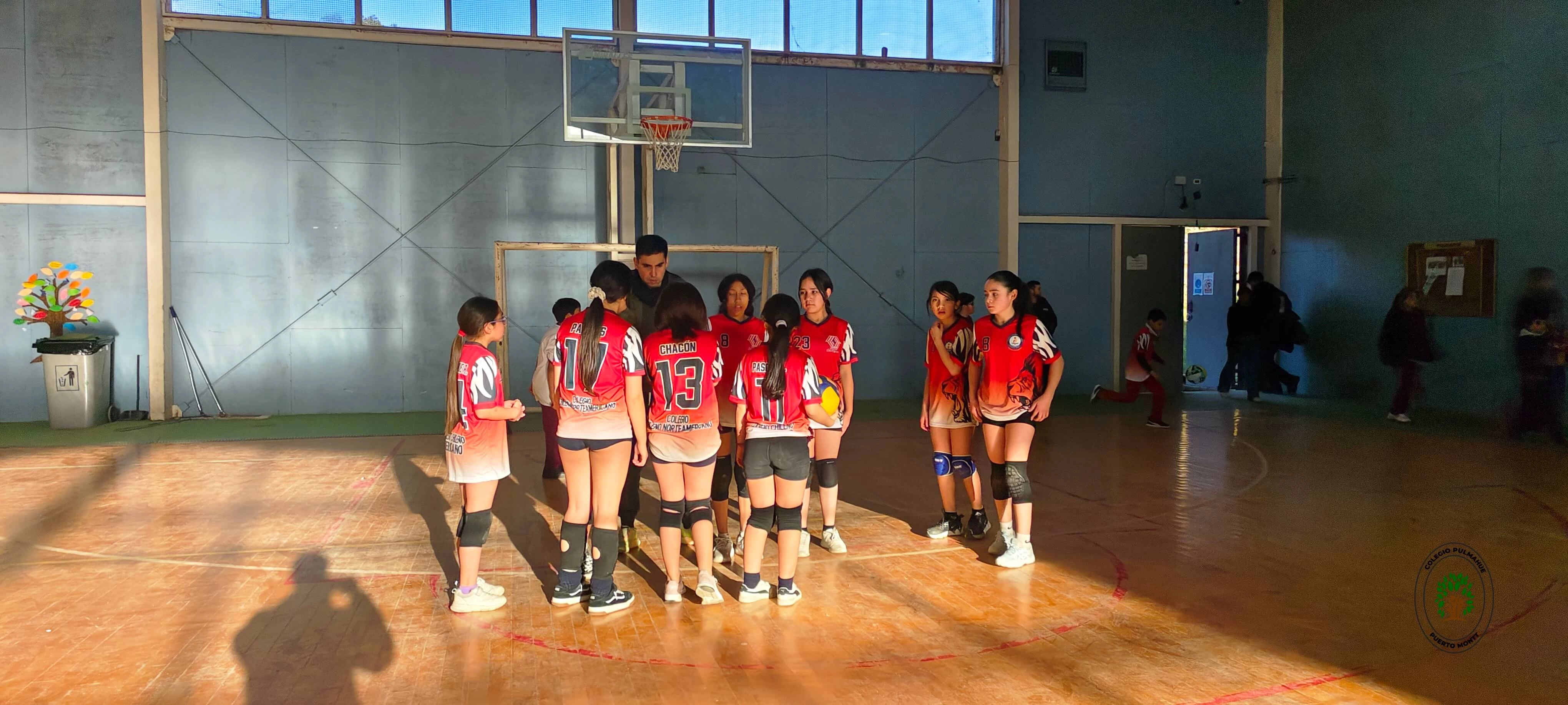 Imagen de la noticia: ¡Gran encuentro deportivo de nuestra Selección Mini de Voleibol Damas!