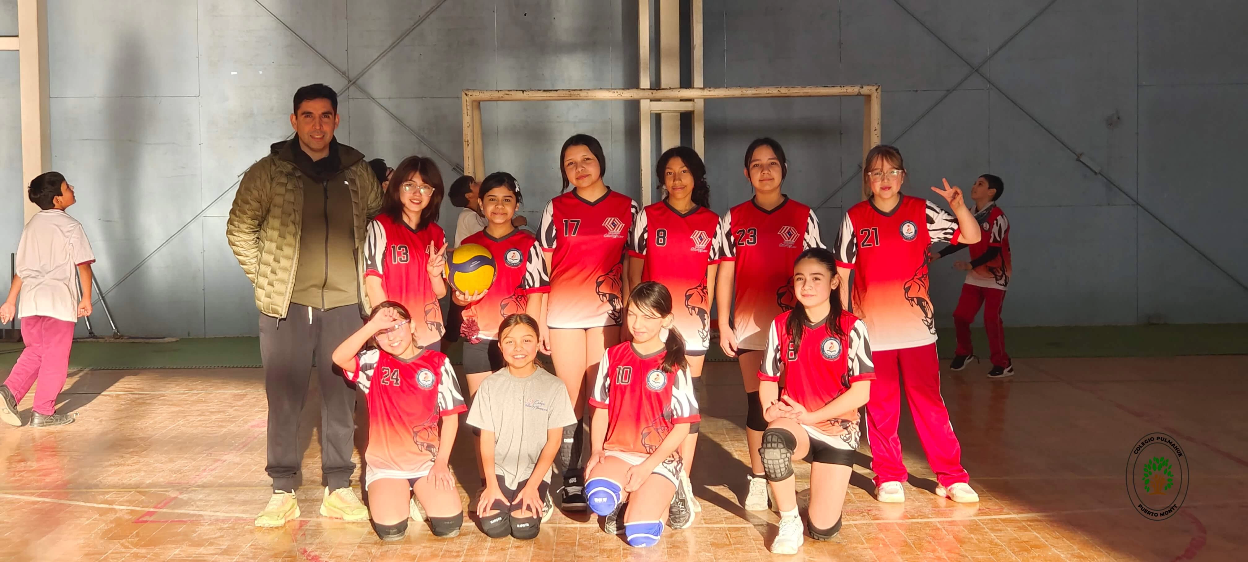 Imagen de la noticia: ¡Gran encuentro deportivo de nuestra Selección Mini de Voleibol Damas!